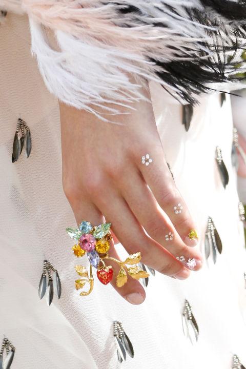 RODARTE 2018春夏系列,提前在高定时装周上发布