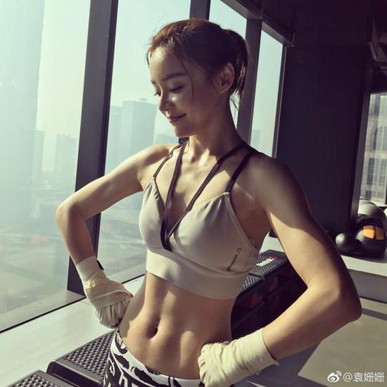 马甲线女王袁姗姗