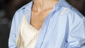 不对称叠穿：Alexander Wang