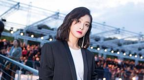 宋茜助阵Saint Laurent秀 攻气造型与李钟硕并肩看秀