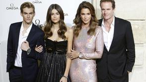 辛迪-克劳馥一家高颜值霸屏