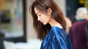 姚笛巴黎时装周看秀心情好