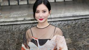 熊乃瑾现身Valentino秀场