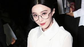 范冰冰全白造型看秀若冰雪女王