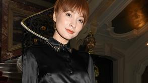 短发吴昕全黑睡衣风气质飙升