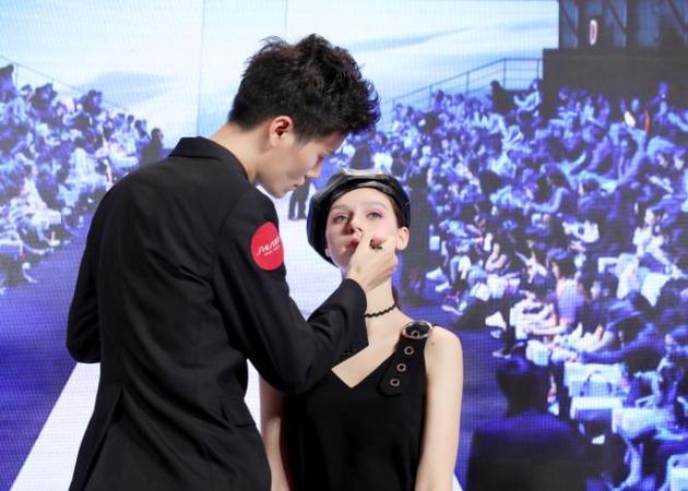 资生堂彩妆T台秀