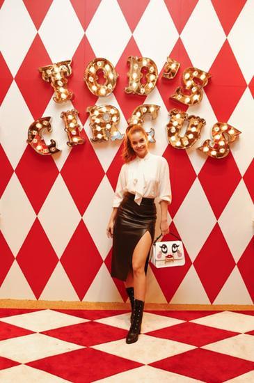 TOD’S CIRCUS 马戏团系列 大眼睛红唇玩趣冬日