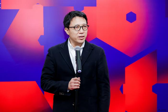 中央美术学院设计学院副院长、“HOWART后毕业季”总策展人靳军
