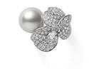 MIKIMOTO Pétales Collection Les Pétales Place Vendôme 18K白金白南洋珍珠戒指配钻石 RMB 395,000 (PR07850NU 珍珠直径约: 13.50mm ; 钻石总重约3.53ct)