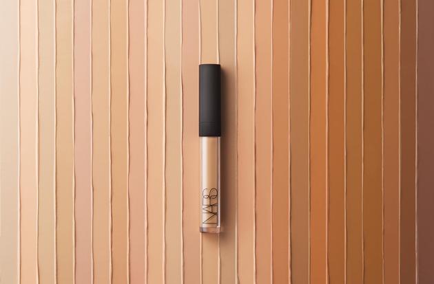 NARS 亮采柔滑遮瑕膏
