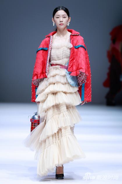 王丹萌-北京服装学院服装艺术与工程学院《双喜》