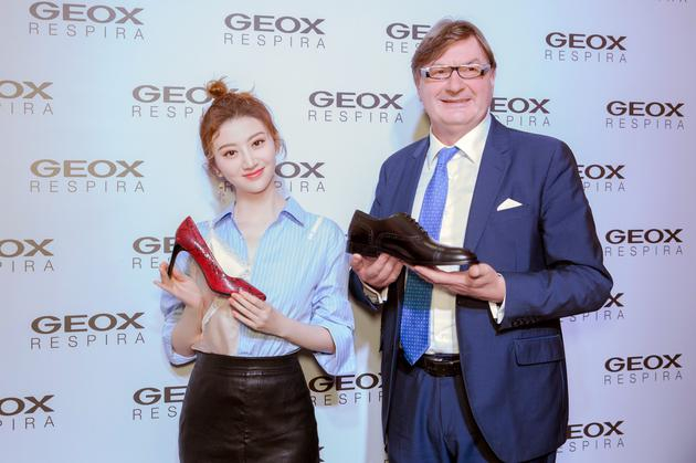 GEOX代言人景甜与品牌创始人Polegato先生揭幕GEOX北京快闪店
