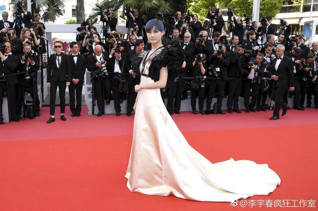 李宇春 红毯