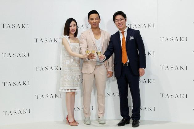 左起:时尚博主黎贝卡、TASAKI创意总监Prabal Gurung先生、TASAKI中国区董事兼总经理屠雷先生