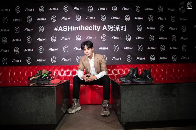 ASH品牌形象大使 - UNINE李汶翰
