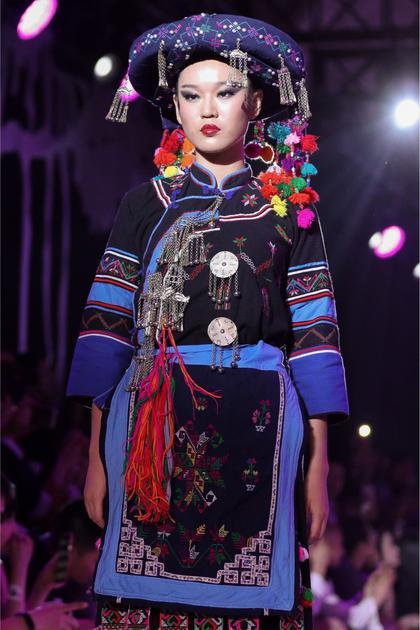 哈尼族卡多支系,传统服装