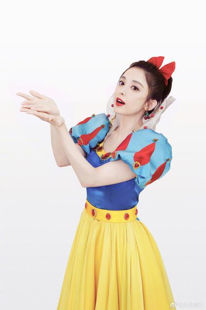 娜扎cos白雪公主造型