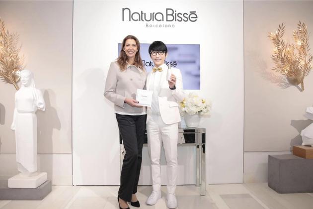 Natura Bissé悦碧施集团全球科研创新高级副总裁Patricia Fisas女士、品牌挚友牛尔老师