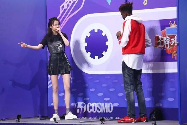 关晓彤美腿