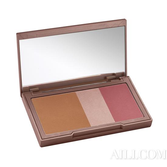 Urban Decay Naked Flushed腮红修容盘