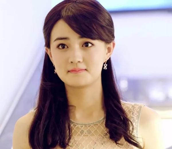 徐璐长发