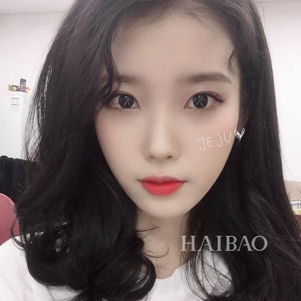 李知恩 (IU)