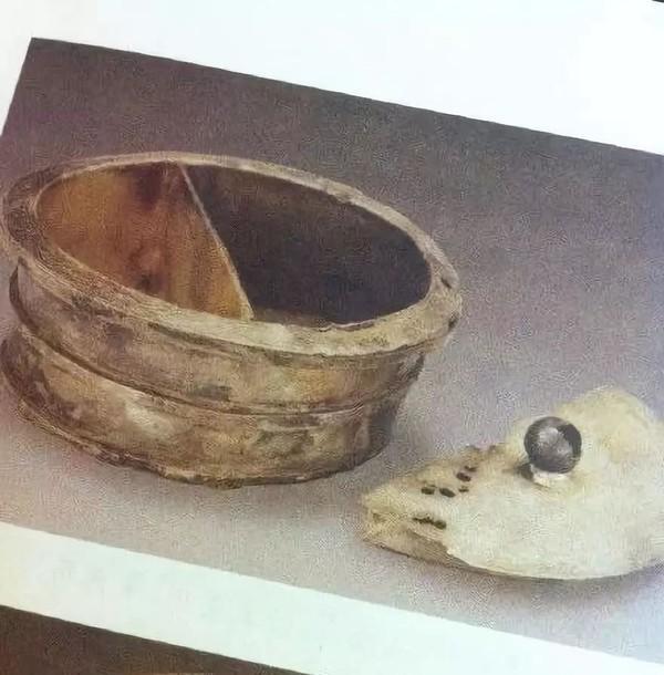古代洗脸容器