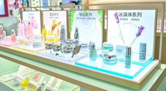 成都群光广场店DARPHIN朵梵专柜