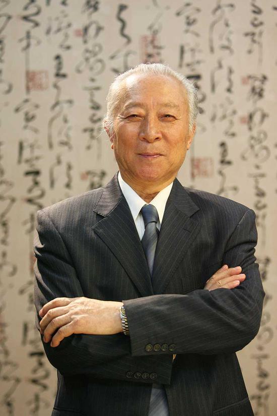 宋明远肖像