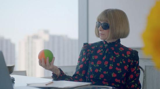 “时尚女魔头”Anna Wintour亲身演绎 Vogue与Air Jordan联名款