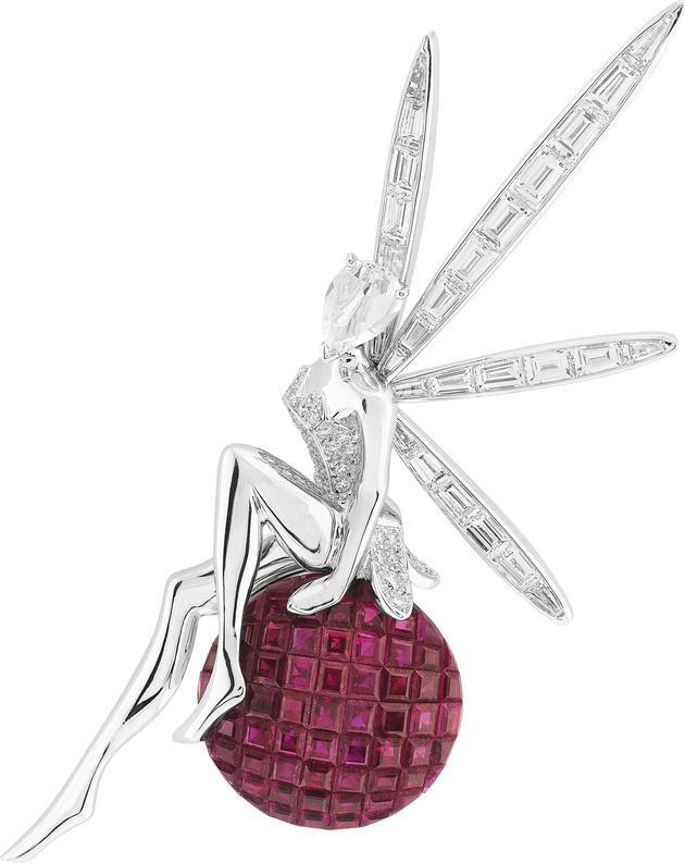 Fée Caresse d’Éole胸针 白K金、玫瑰金、传统隐密式镶嵌Mystery Set红宝石、钻石