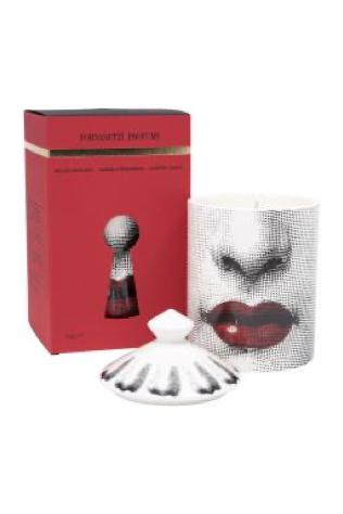 Fornasetti 名伶之吻Bacio香氛蜡烛 900g 2,575RMB