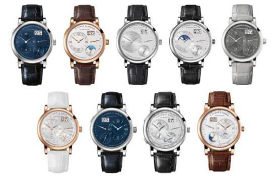 九个当前LANGE 1表款,从左到右:LANGE 1、LANGE 1 MOON PHASE、 GRAND LANGE 1、GRAND LANGE 1 MOON PHASE、LITTLE LANGE 1、LITTLE LANGE 1 MOON PHASE、LANGE 1 DAYMATIC、LANGE 1 TIME ZONE、LANGE 1 TOURBILLON PERPETUAL CALENDAR。