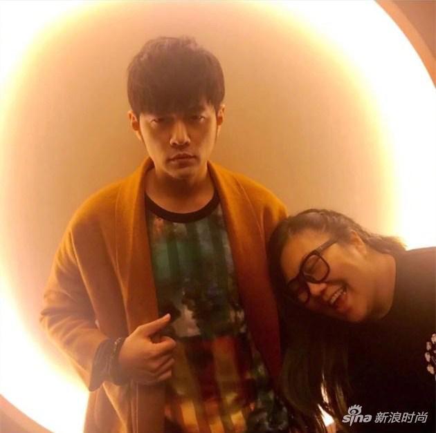 周杰伦现身春晚彩排,时隔7年第四次登上春晚舞台的