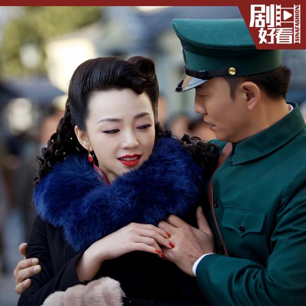 皮草大衣搭配旗袍也是很民国的穿法