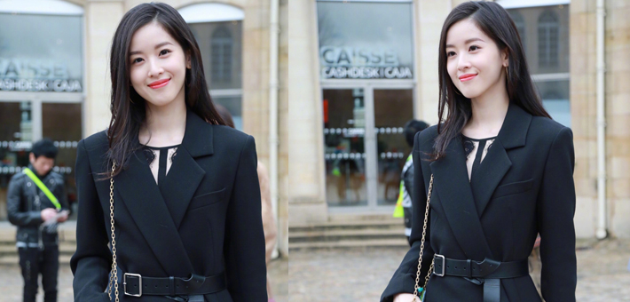 章泽天西服裙看秀自信满分