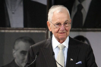 汽车届泰斗人物李-艾柯卡去世