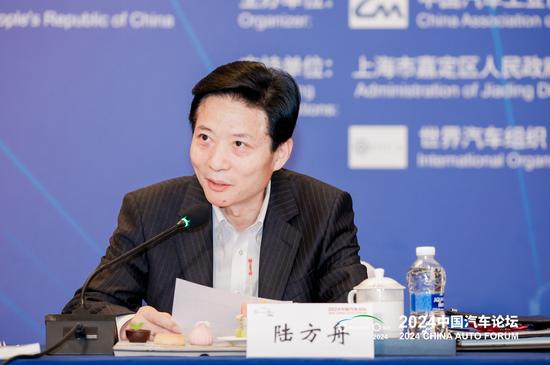 2024中国汽车论坛“闭门峰会”在上海成功召开
