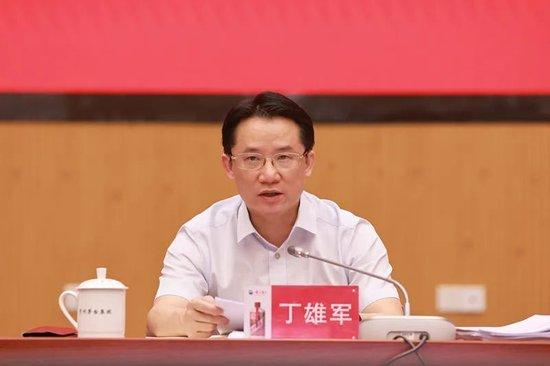 “脱茅”后：习酒增长13%，茅台集团其他板块迎高增