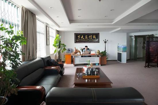 王云鹏做好的最坏准备是拼多多将给他发来一纸律师函,对他进行巨额索赔