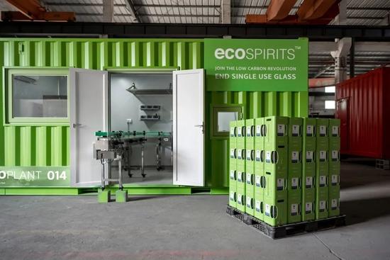 空下来的容器会被送回加工厂进行重新罐注。来源:ecoSpirits