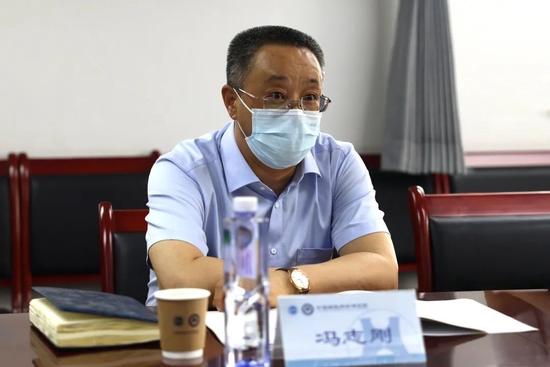 中国财政科学研究院院长刘尚希会见青海省财政厅厅长一行