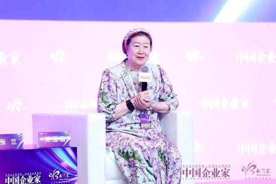 65岁的张兰和84岁的关玉香，给女性企业家上了一堂励志课