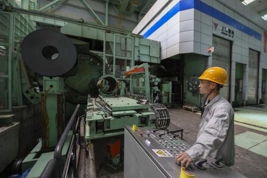 西媒：中国制造业需要更多蓝领工人