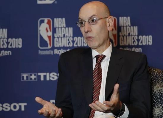 NBA现任总裁亚当·肖华