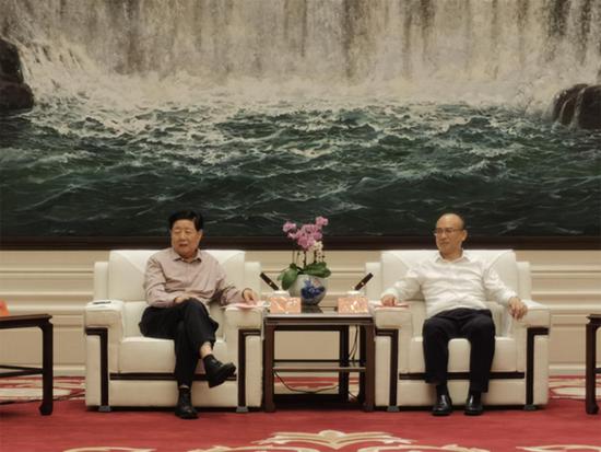 中国中小企业协会会长李子彬带领部分重点企业赴黑龙江考察