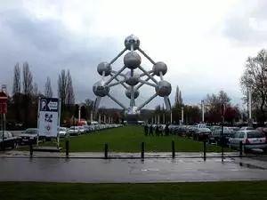 Atomium 原子塔