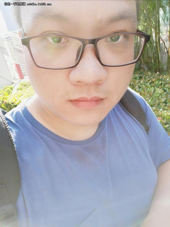 ▲OPPO R11s自拍样张