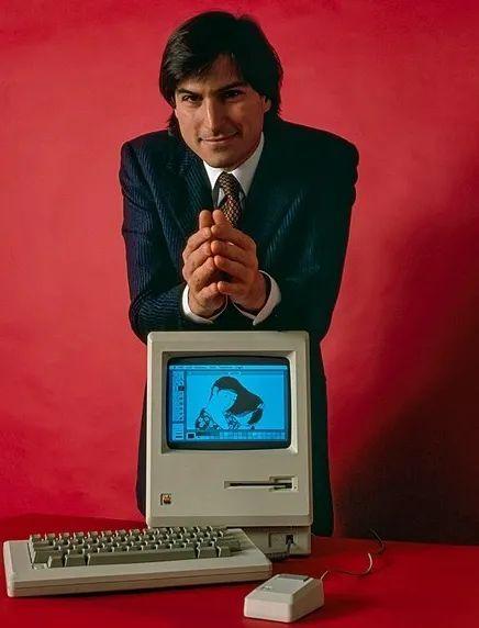 发布第一代Macintosh的乔布斯,1984年