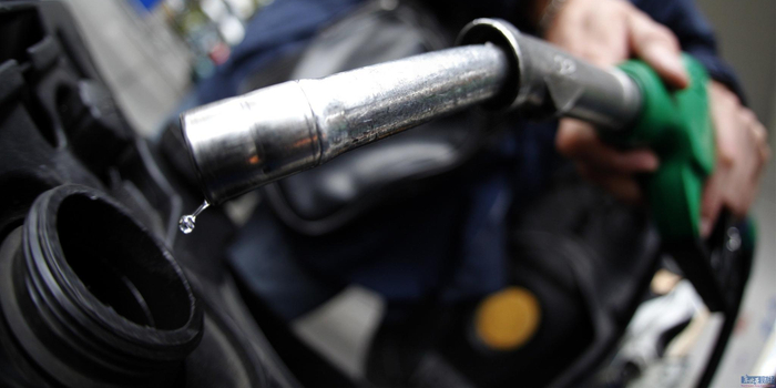 国际油价震荡下跌